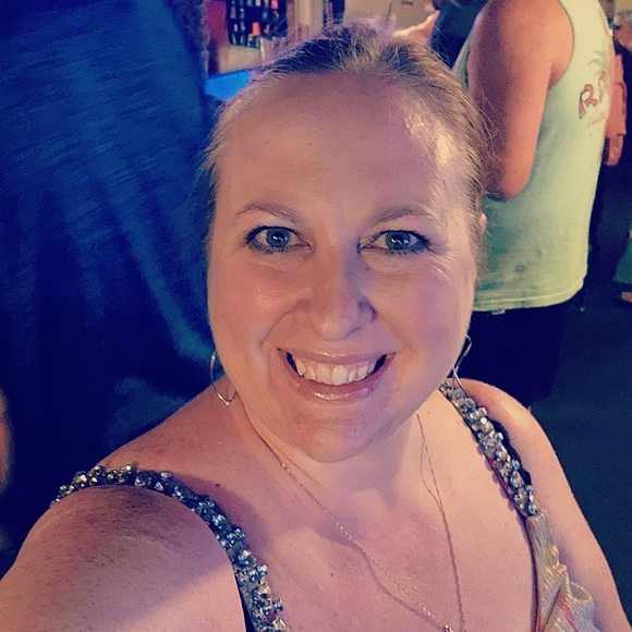 Meet your Posher, Shelli - Picture 6 of 8